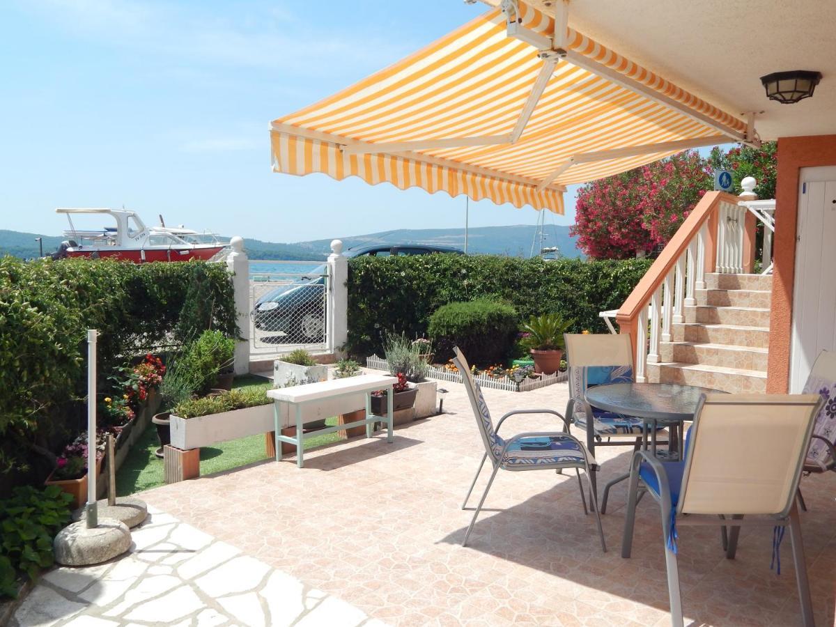 Apartmani Sindik Tivat Luaran gambar
