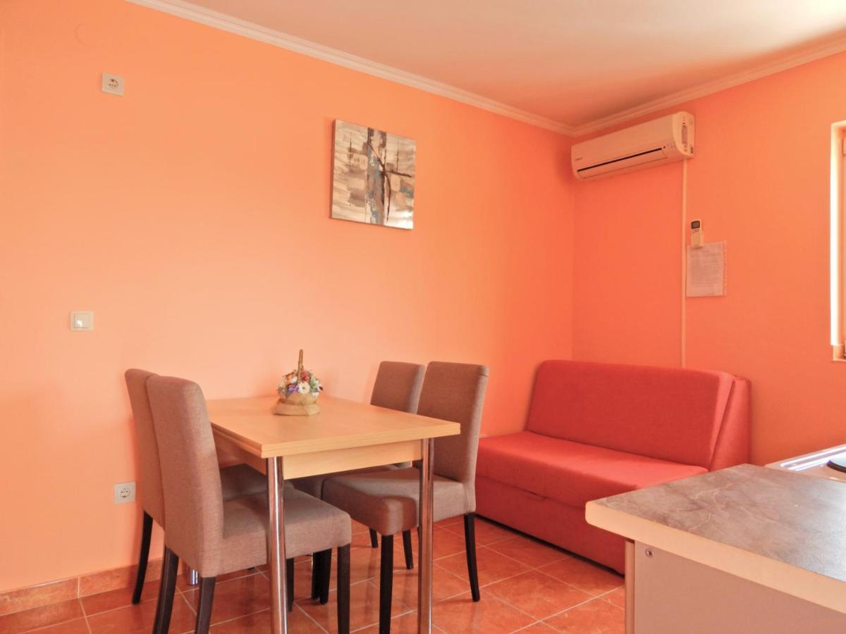 Apartmani Sindik Tivat Luaran gambar