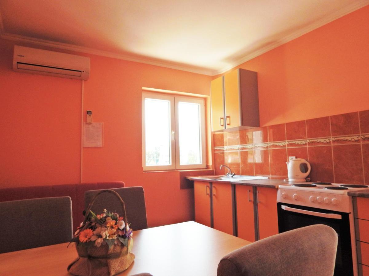 Apartmani Sindik Tivat Luaran gambar