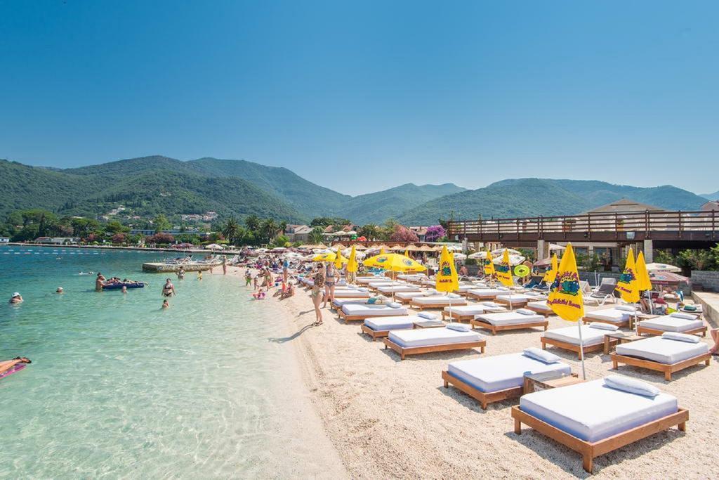 Apartmani Sindik Tivat Luaran gambar